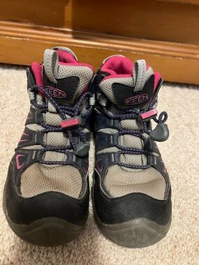 KEEN Kids' Gray and Pink Hiking Shoes Waterproof Size 1